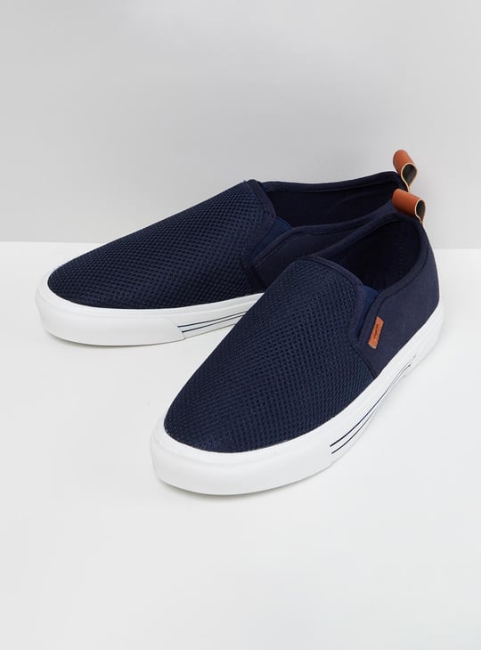 Men Textured Slip-On Canvas Shoes