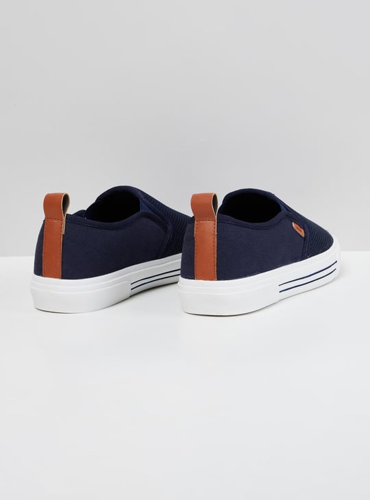 Men Textured Slip-On Canvas Shoes