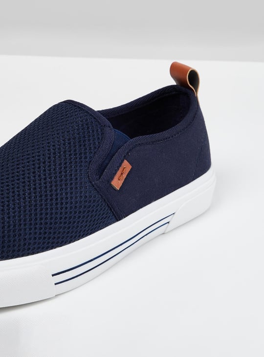 Men Textured Slip-On Canvas Shoes