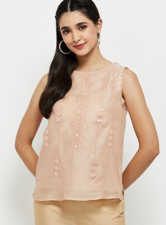 Women Embroidered Sleeveless Top 