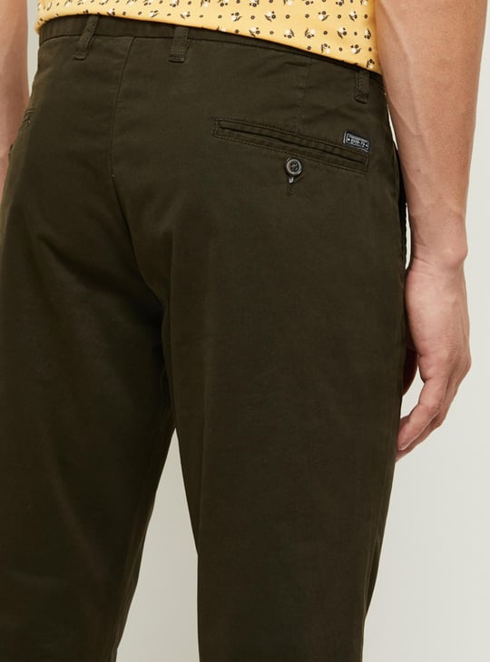 Men Solid Skinny Fit Chinos