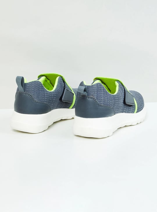 Boys Textured Slip-On Sports Shoes