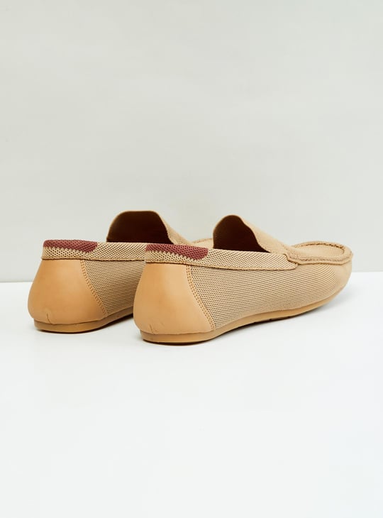 Men Solid Square Toe Loafers