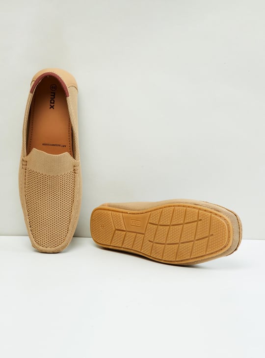 Men Solid Square Toe Loafers