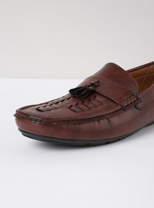 Men Textured Slip-On Moccasins 