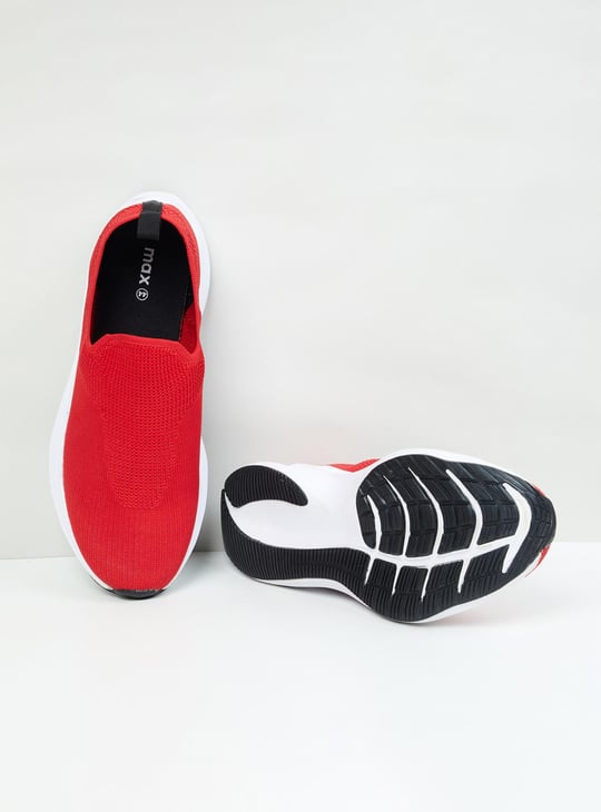 Men Textured Slip-On Sports Shoes