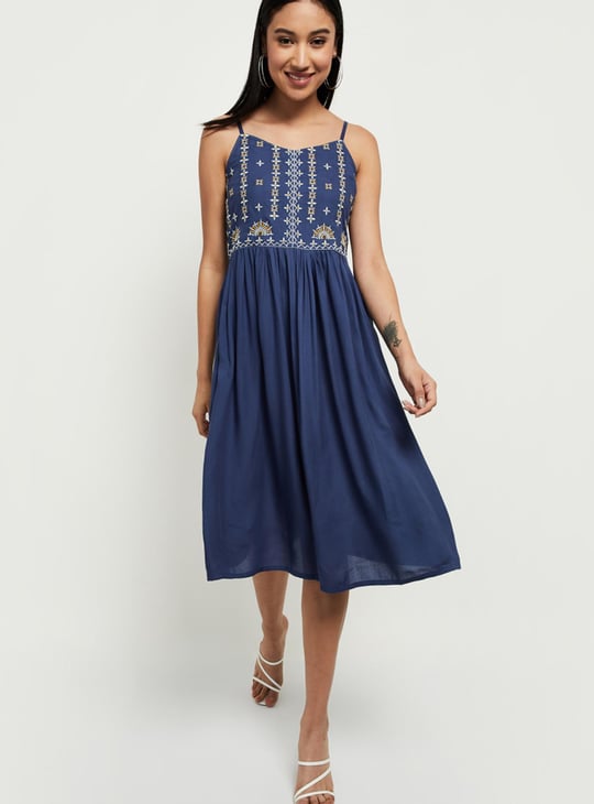 Women Embroidered Shoulder Strap A-line Dress 