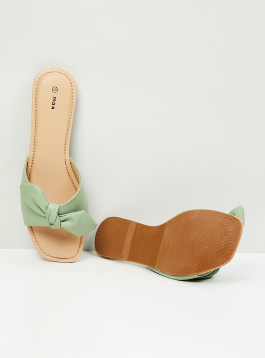 Women Solid Bow Detailed Sliders