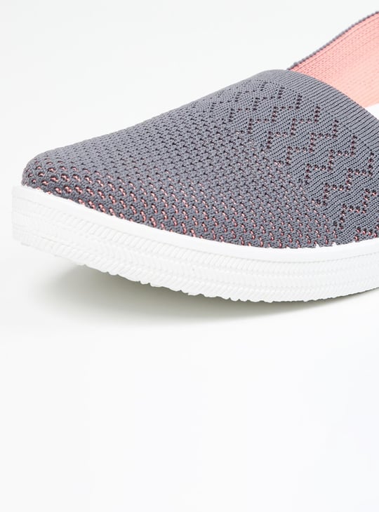 Women Textured Canvas Shoes 