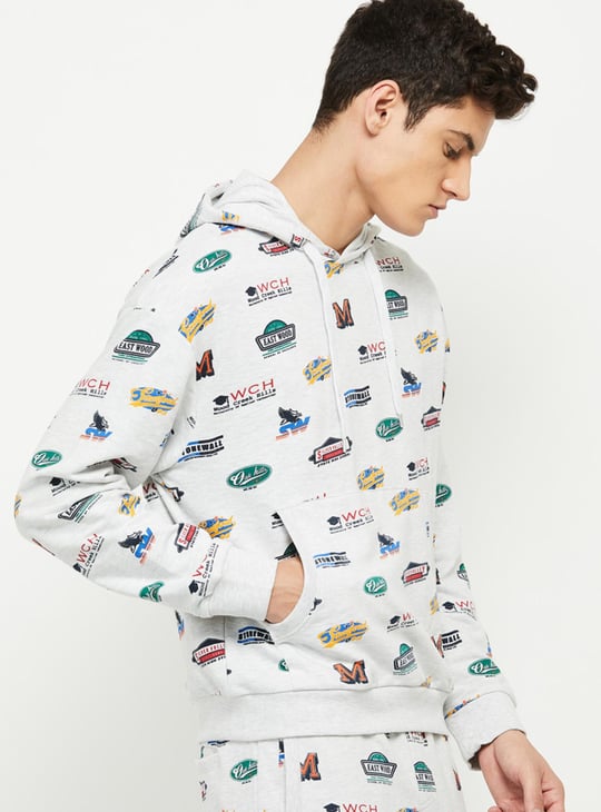 Men Printed Regular Fit Hooded Sweatshirt 