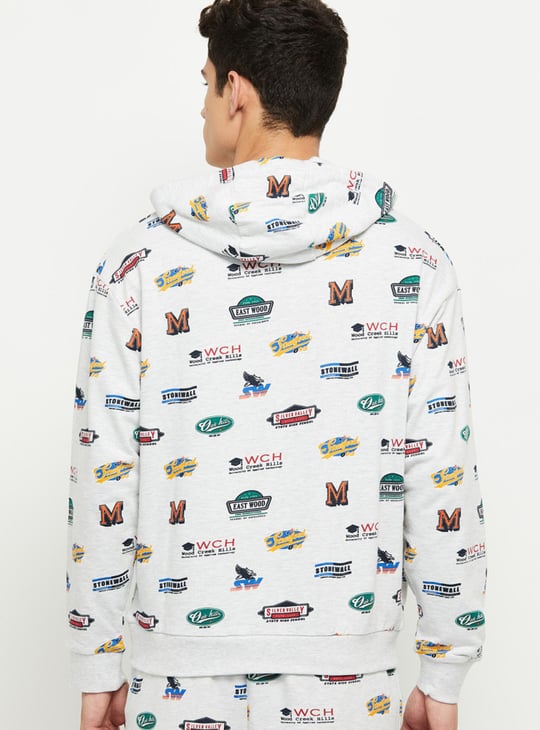 Men Printed Regular Fit Hooded Sweatshirt 