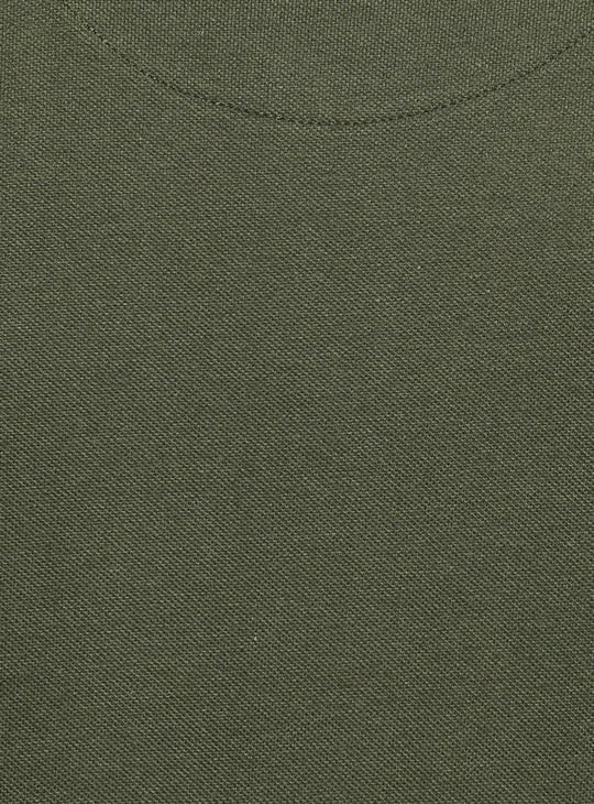 Men Solid Slim Fit Polo T-shirt 