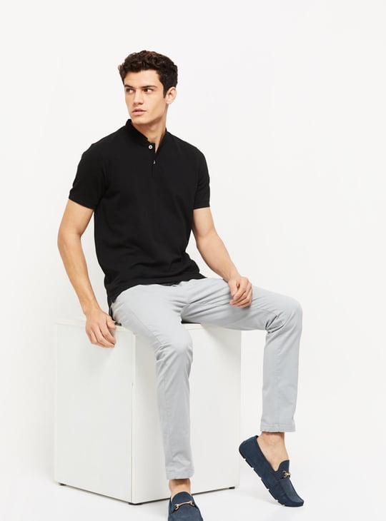 Men Solid Mandarin Collar T-shirt