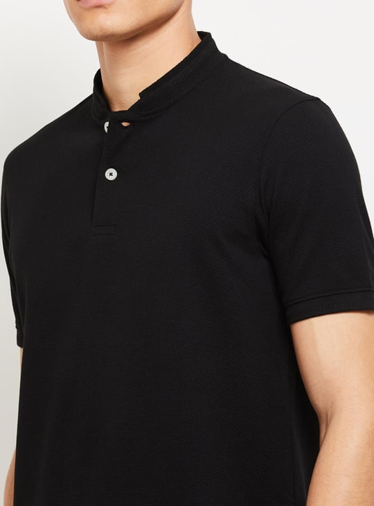 Men Solid Mandarin Collar T-shirt