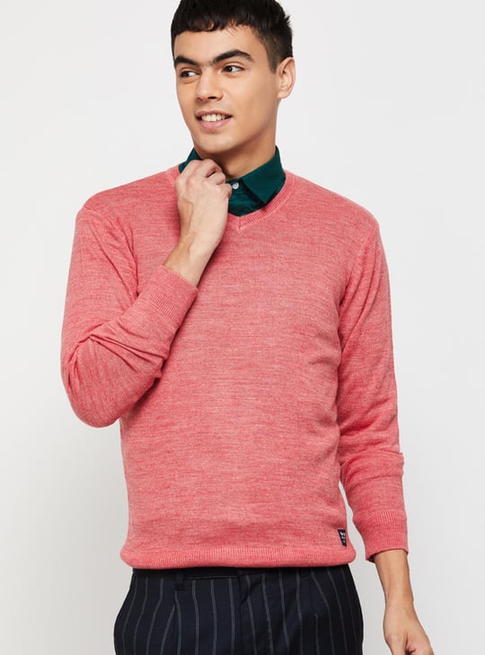 Men Light Weight V-Neck Sweater