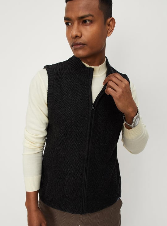 Men Medium Sleeveless Sweater
