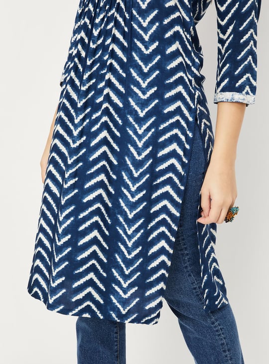 Women Printed V-Neck Straight Kurta