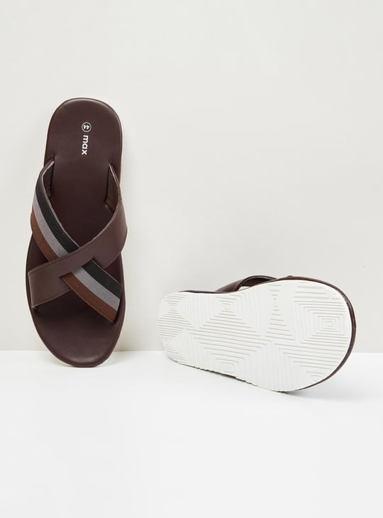 Men Solid Cross Strap Sandals