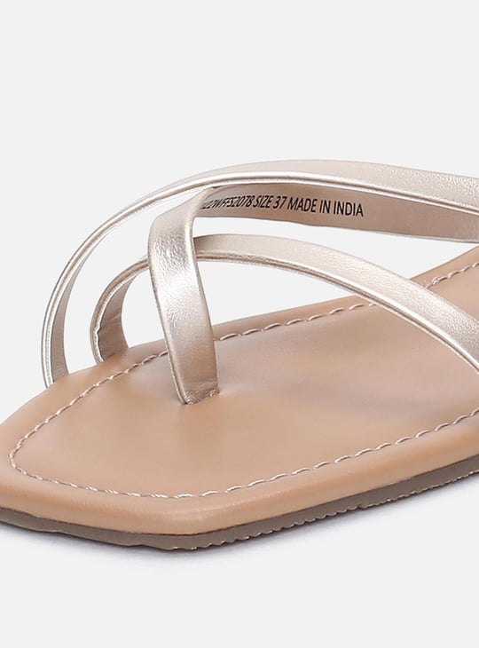 Women Solid Strappy Flat Sandals