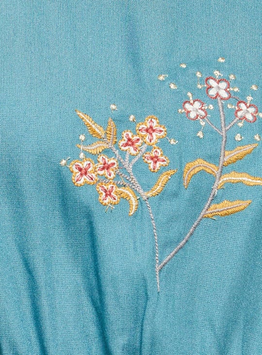 Women Embroidered Round Neck A-line Dress 