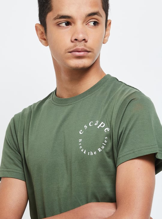 Boys Typographic Printed Crew Neck T-shirt 