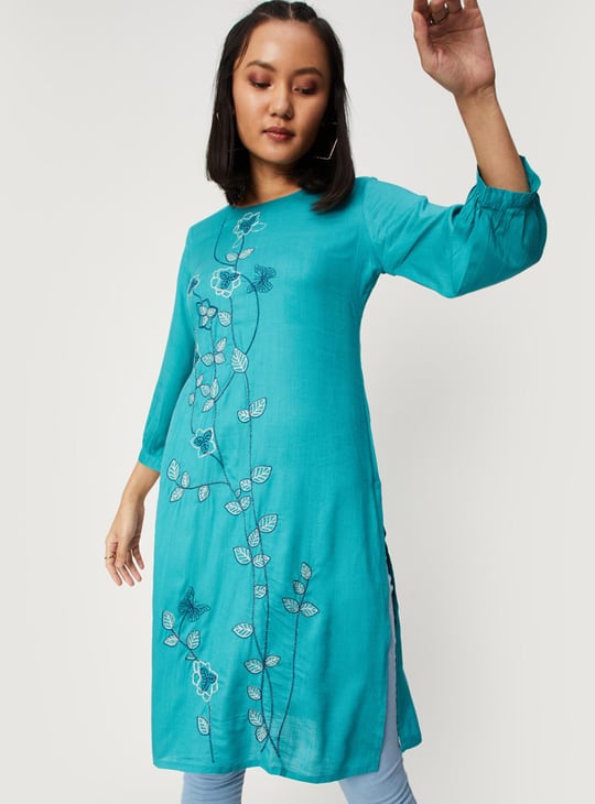Women Butterfly Embroidered Straight Kurta