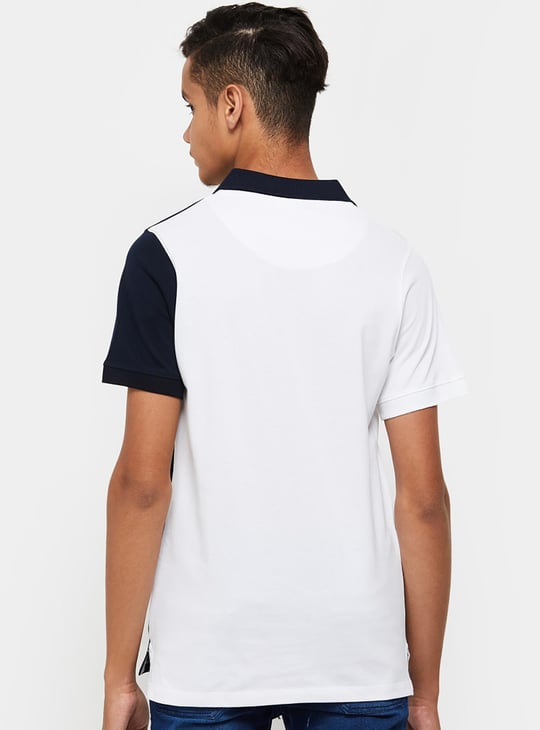 Boys Colourblocked Regular Fit Polo T-shirt