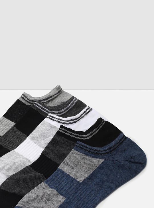 Men Textured Ankle-Length Sports Socks - Pack of 5