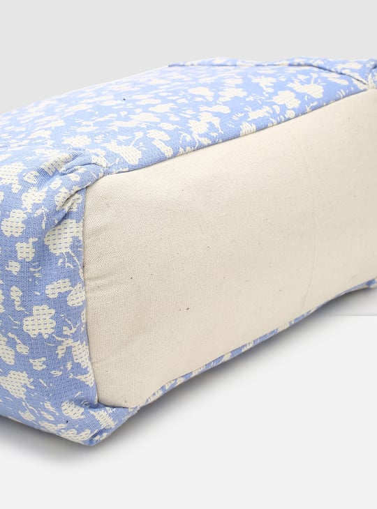 Women Floral Printed Zip Closure Tote Bag