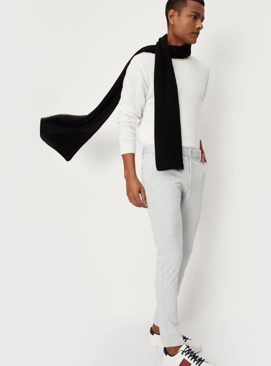 Men Textured Knit Muffler