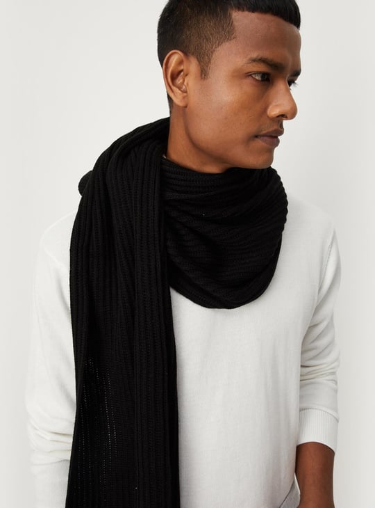 Men Textured Knit Muffler