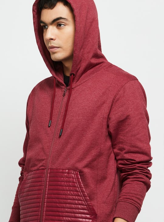 Men Full Sleeves Zipped Hooded Sweatshirt