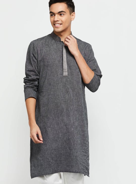 Men Solid Mandarin Collar Long Kurta 