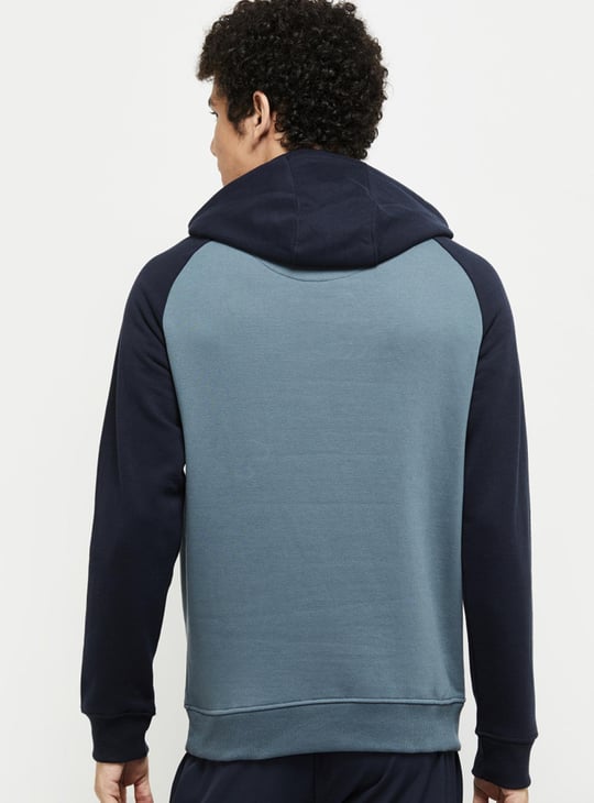 Men Colourblock Hooded Ribbed Sweatshirt