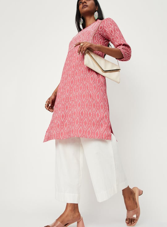 Women Ikat Printed Straight Kurta