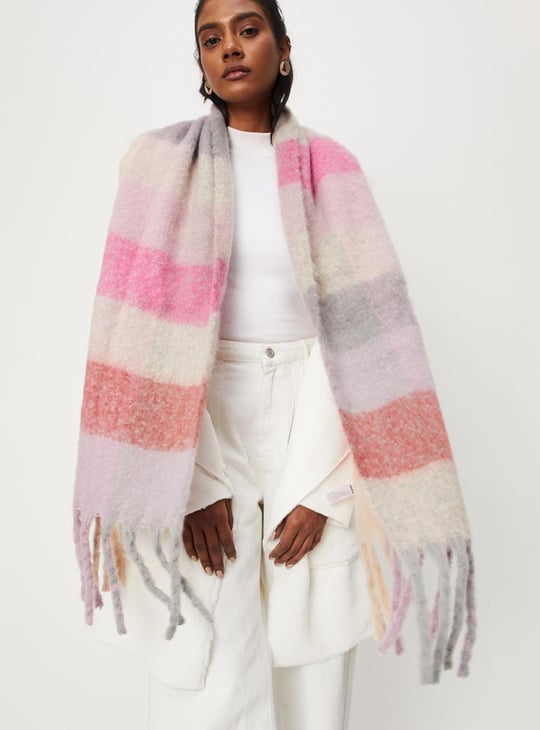 Women Checked Muffler With Fringes
