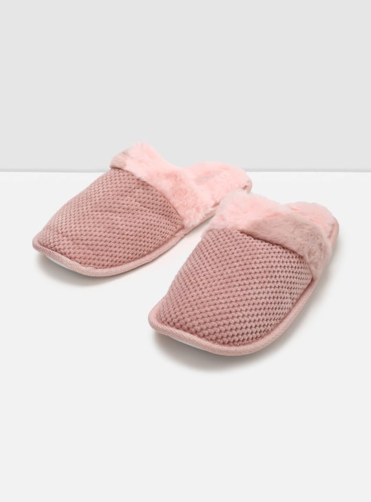 Women Textured Bedroom Slippers