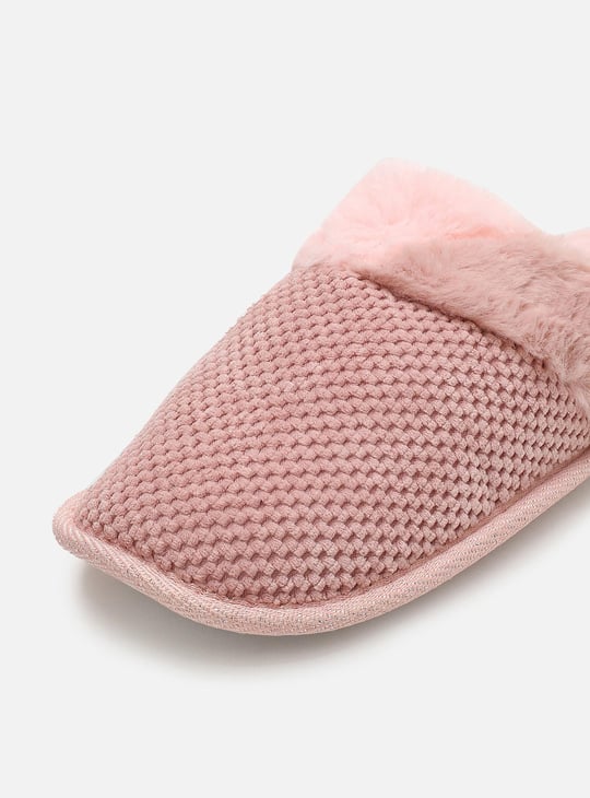 Women Textured Bedroom Slippers
