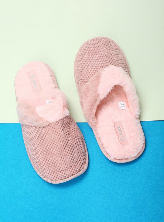 Women Textured Bedroom Slippers