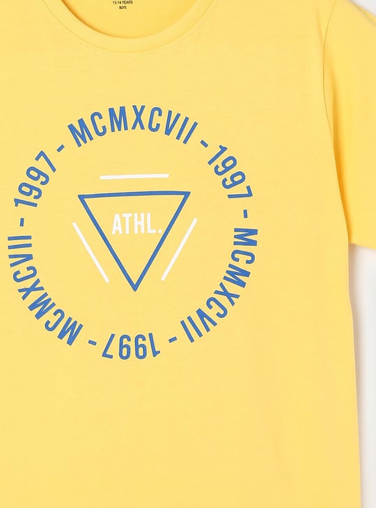 Boys Typographic Printed T-shirt with Crew Neck