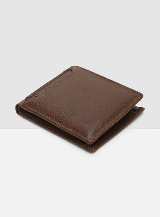 Men Textured Bi-Fold Wallet 
