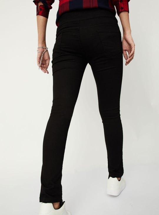Women Solid 4-Button Skinny Fit Jeans