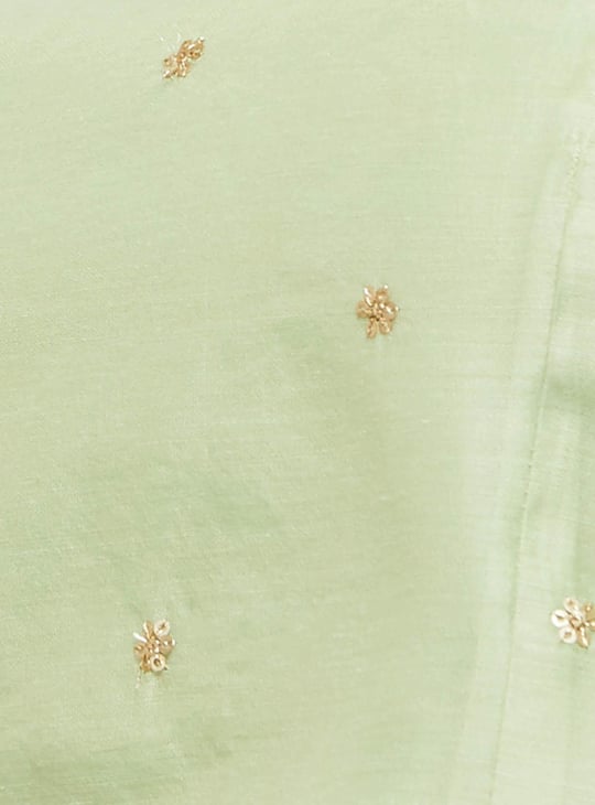 Women Embroidered Pleated Saree with Sleeveless Blouse