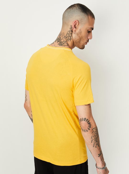 Men Slim Fit Striped T-shirt