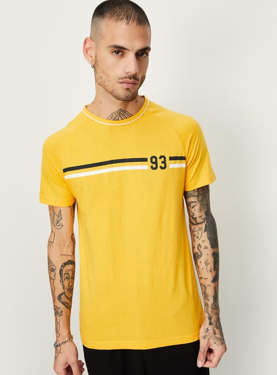 Men Slim Fit Striped T-shirt