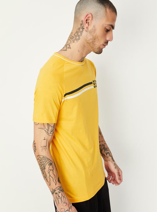 Men Slim Fit Striped T-shirt