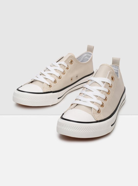 Women Solid Lace-Up Canvas Shoes