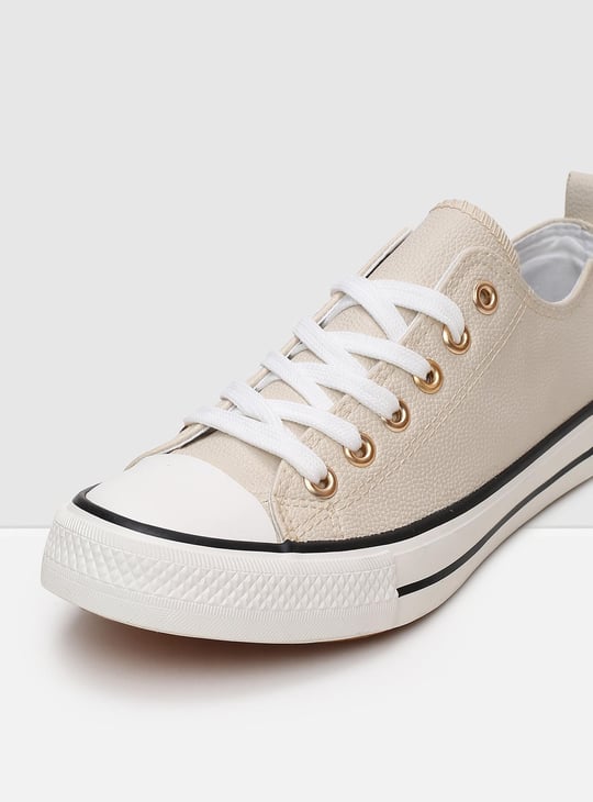 Women Solid Lace-Up Canvas Shoes