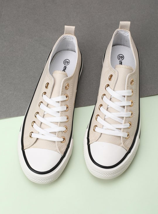 Women Solid Lace-Up Canvas Shoes