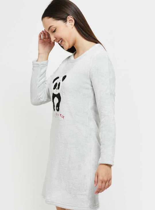 Women Appliqued Chemise with Long Sleeves